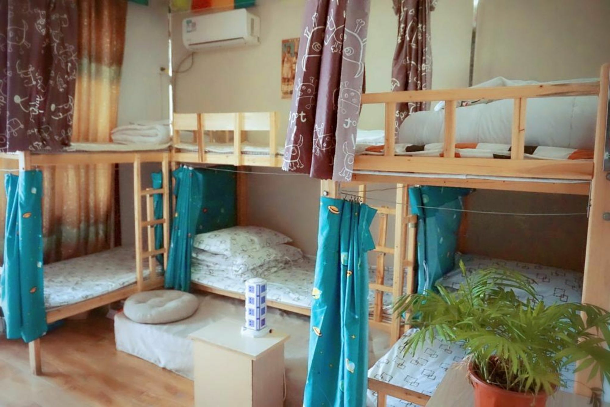 Huanlesong Youth Hostel Vũ Hán Ngoại thất bức ảnh